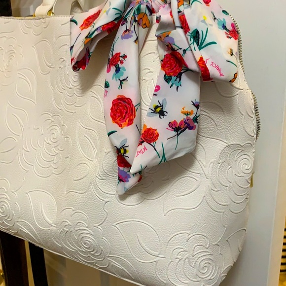 Adorable Betsey Johnson Purse - Picture 2 of 6